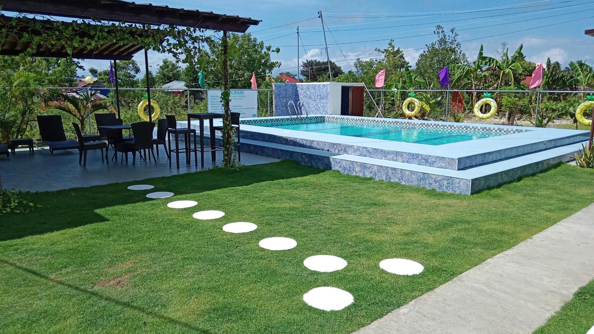 Bernis Hostel モアルボアル エクステリア 写真